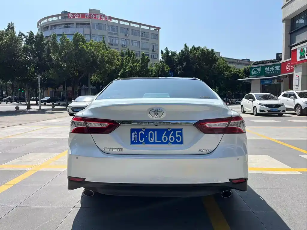Camry 2019 2.5G Deluxe Edition National VI купить на сайте DeffCars