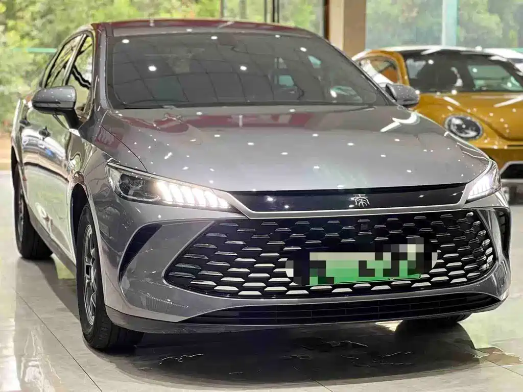 Qin PLUS 2025 DM-i smart driving version 55KM leading model купить на сайте DeffCars