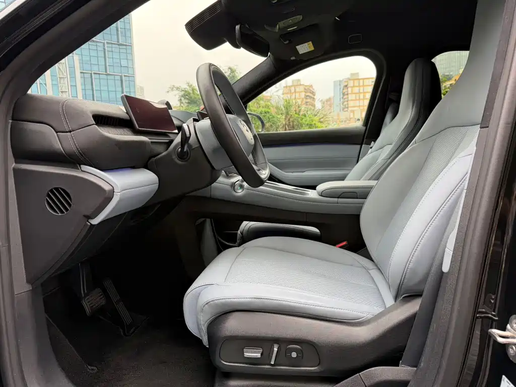 NIO EC6 2024 model 75kWh купить на сайте DeffCars