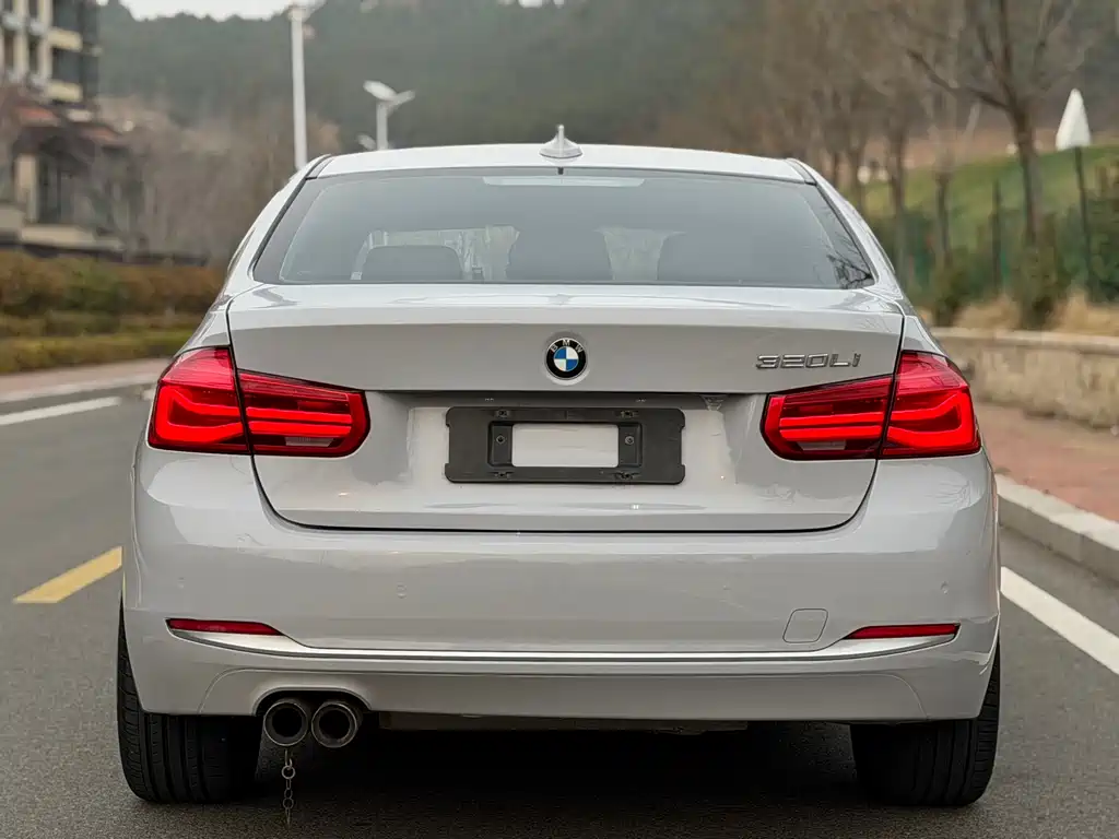 BMW 3 Series 2018 320Li Fashion Model купить на сайте DeffCars
