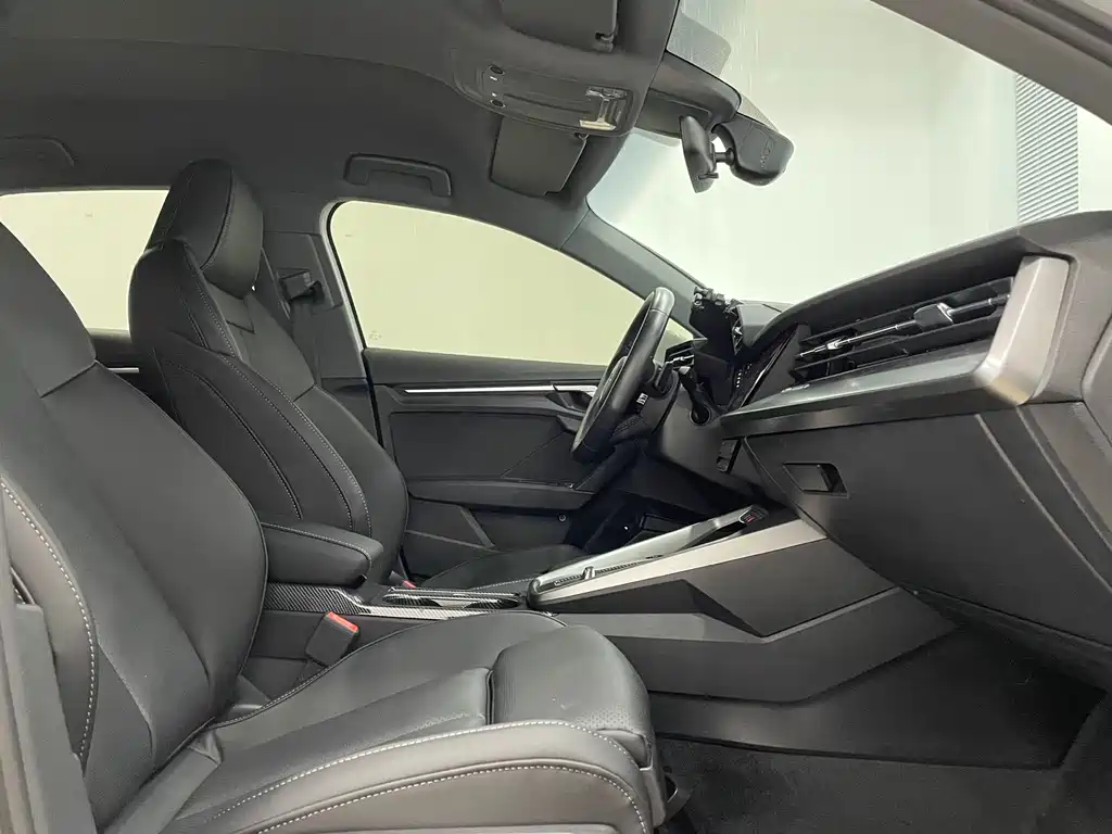 Audi A3 2022 Sportback 35 TFSI Enterprising and Elegant Model купить на сайте DeffCars