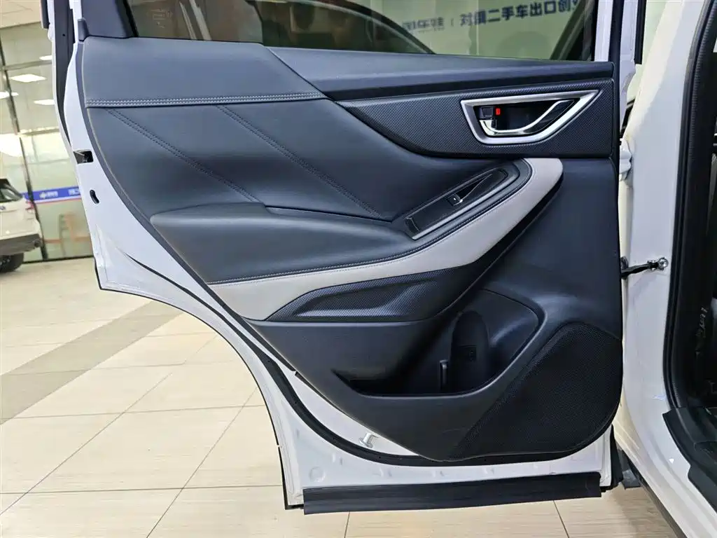 Forester 2022 2.0i AWD Deluxe Edition EyeSight купить на сайте DeffCars