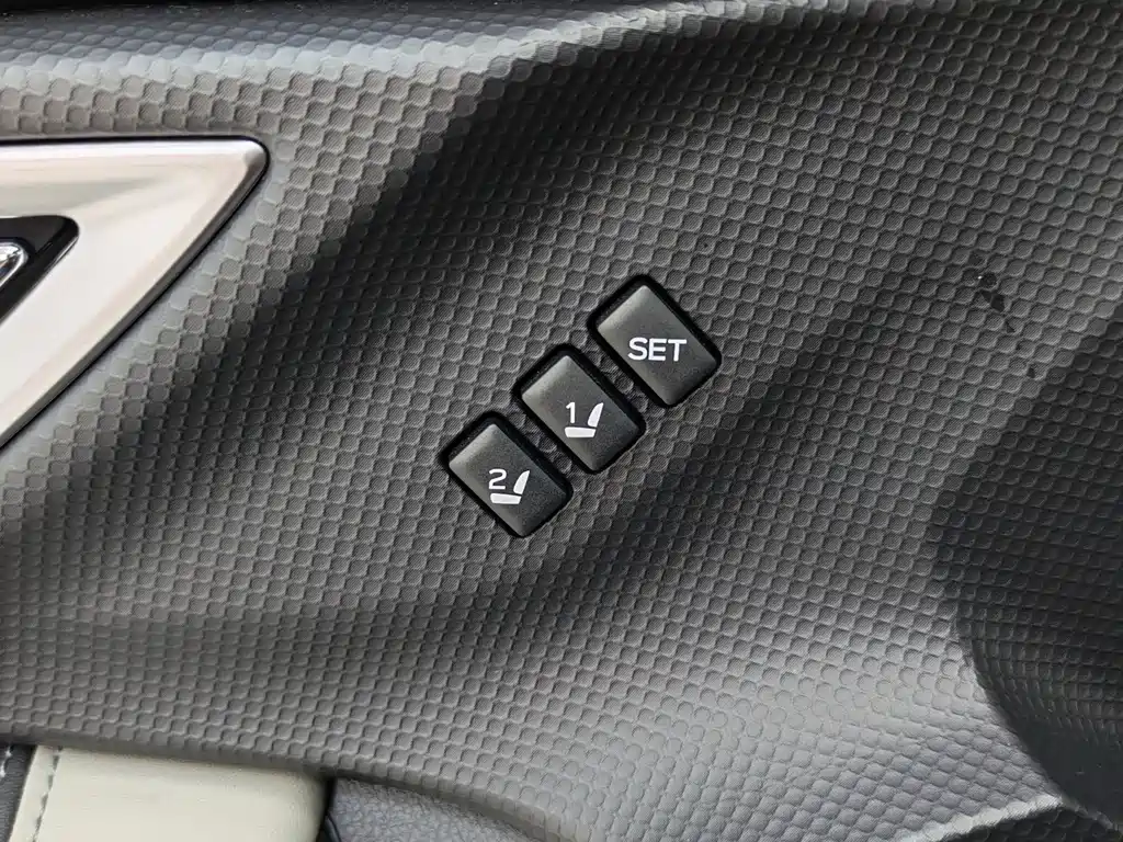 Forester 2022 2.0i AWD Deluxe Edition EyeSight купить на сайте DeffCars