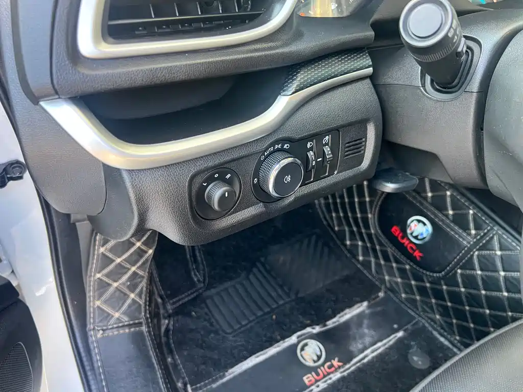 Yinglang 2021 model model 1.5L automatic elite model купить на сайте DeffCars