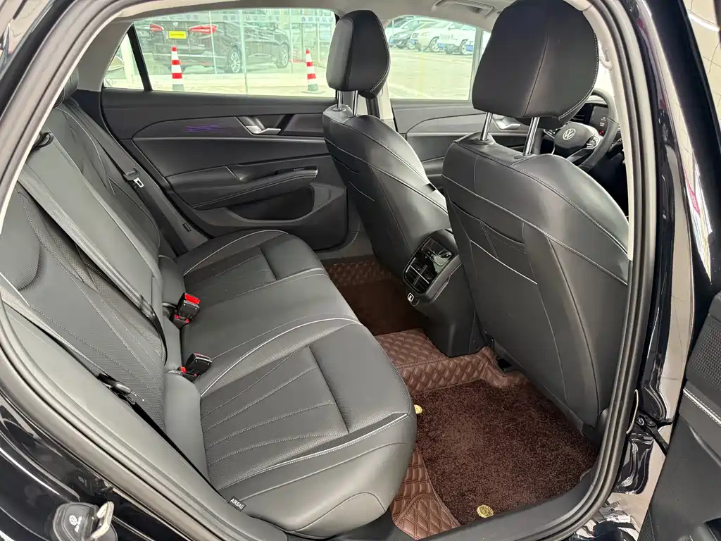 Passat 2025 Pro 380TSI Long Yao Edition купить на сайте DeffCars
