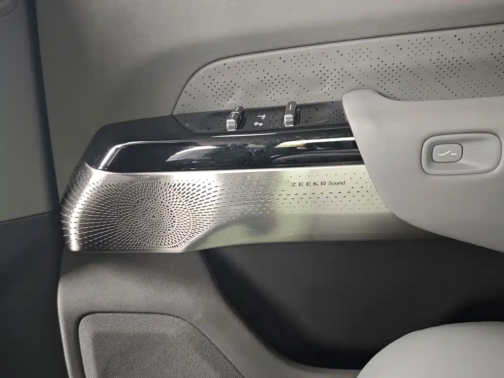 Jikrypton 7X 2025 75kWh rear-wheel drive smart driving version купить на сайте DeffCars