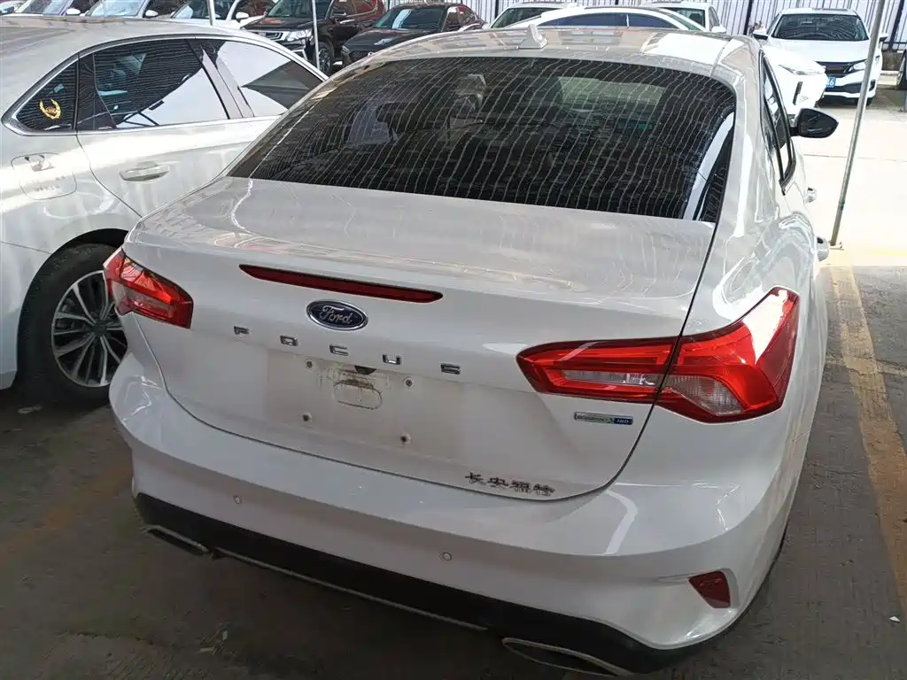 Focus 2021 Sedan EcoBoost 180 Automatic NeochaEDGE купить на сайте DeffCars