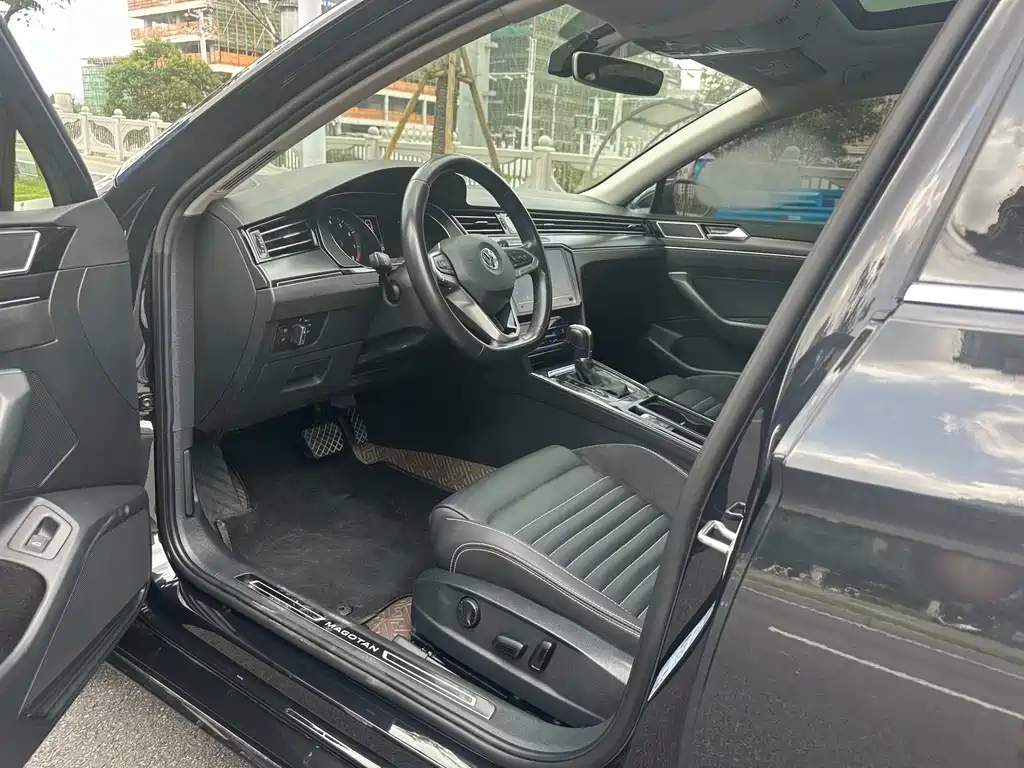 Magotan 2020 330TSI DSG leading model купить на сайте DeffCars