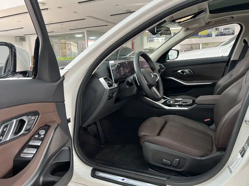 BMW 3 Series 2024 320Li M Sports Package купить на сайте DeffCars
