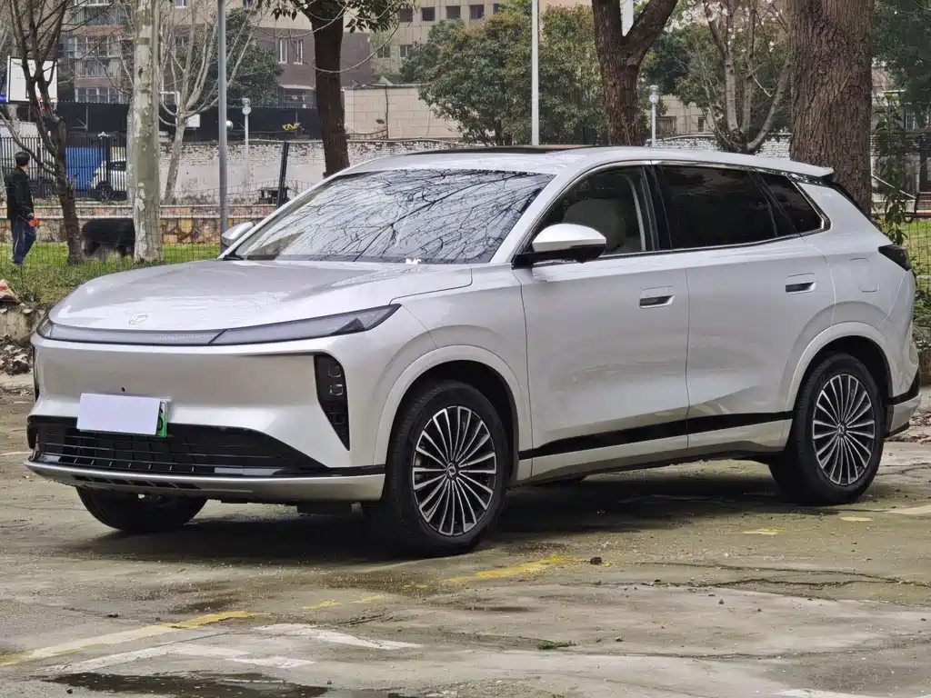 Dongfeng Fengshen L8 2025 112KM Dream Edition купить на сайте DeffCars