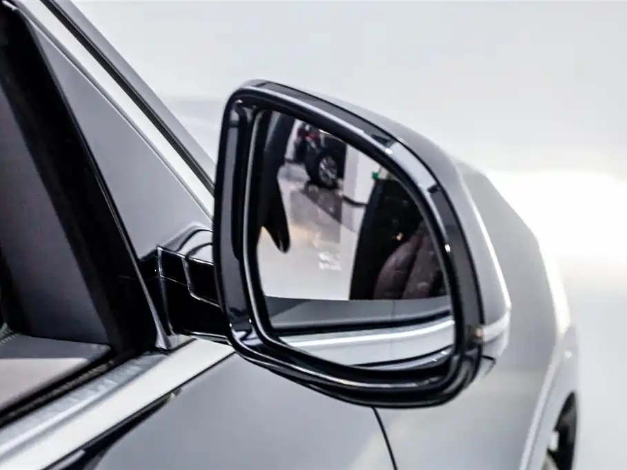 BMW X7 2023 xDrive40i Leading Luxury Package купить на сайте DeffCars