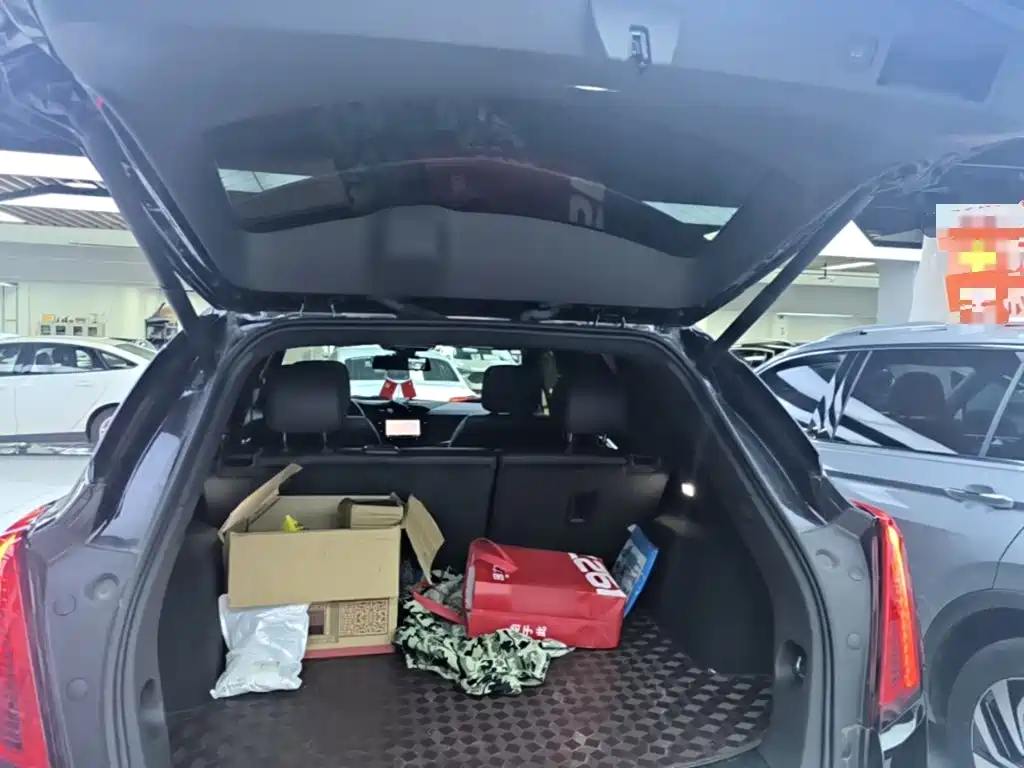 Cadillac XT5 2024 2.0T two-wheel drive fashion model купить на сайте DeffCars