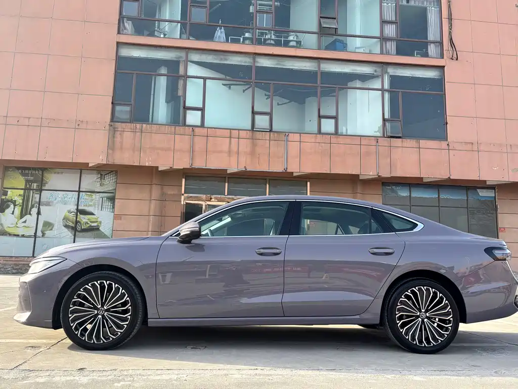 Passat 2025 Pro 380TSI Dragon Edition купить на сайте DeffCars