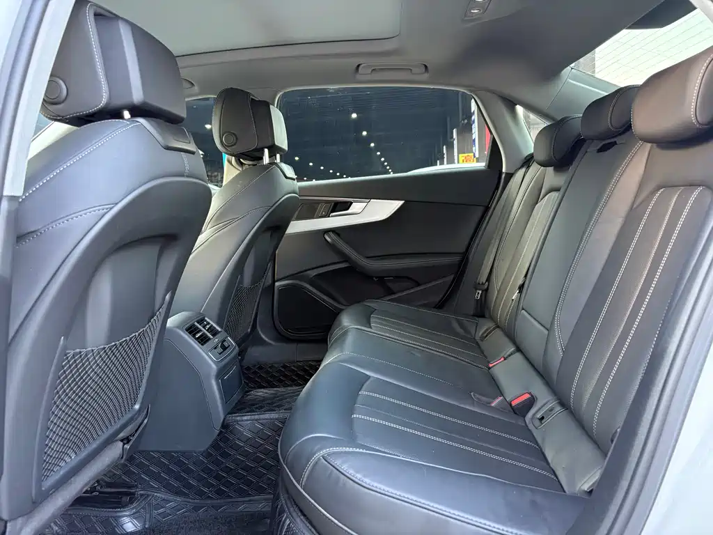 Audi A4L 2023 40 TFSI luxury and dynamic model купить на сайте DeffCars