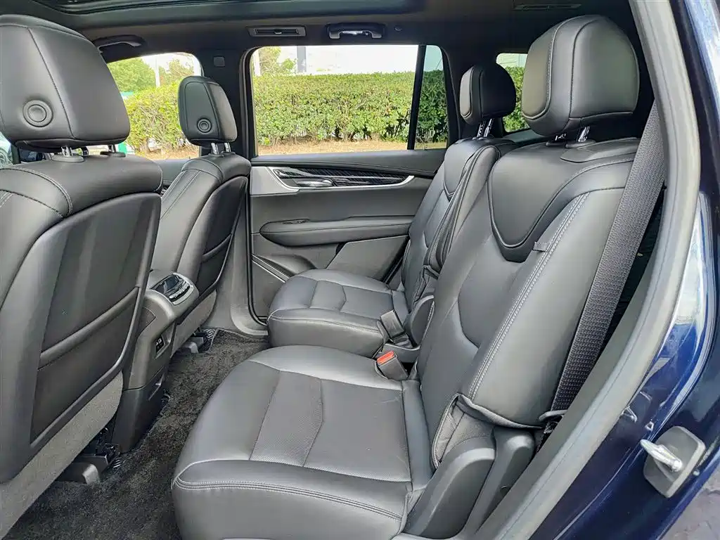 Cadillac XT6 2022 2.0T six-seat four-wheel drive luxury model купить на сайте DeffCars