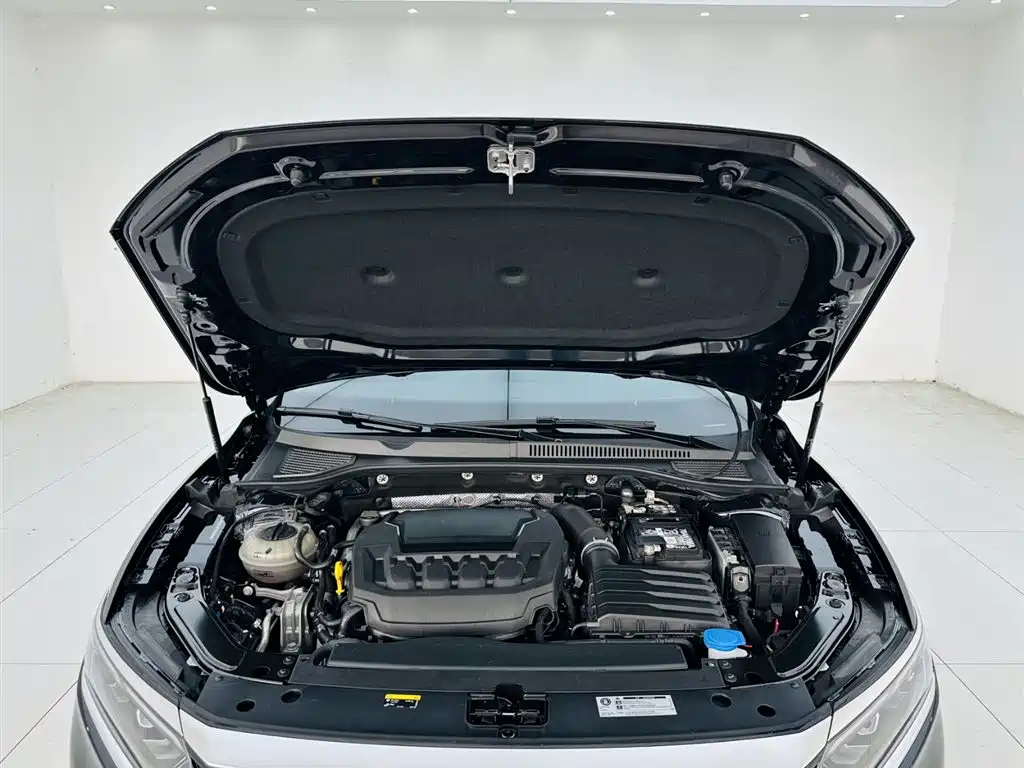 Passat 2023 facelift 380TSI luxury version купить на сайте DeffCars