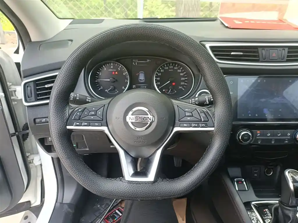 Qashqai 2021 2.0L CVT Deluxe Edition купить на сайте DeffCars
