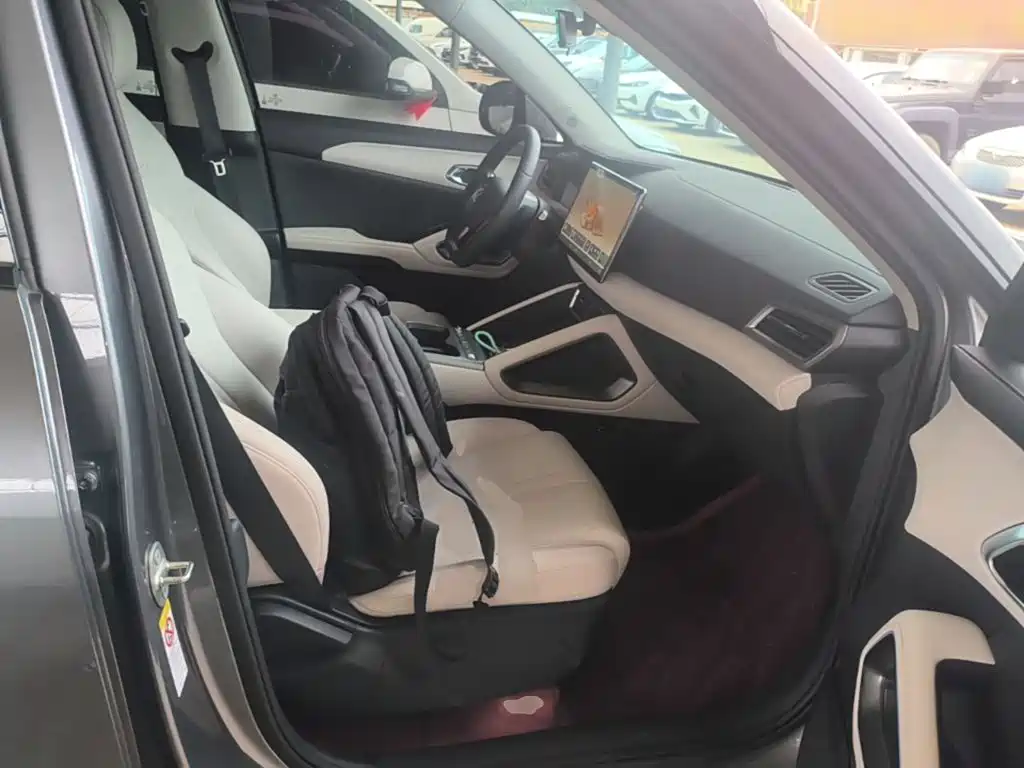 Yuan UP 2025 Smart Driving Edition 401KM Vitality купить на сайте DeffCars
