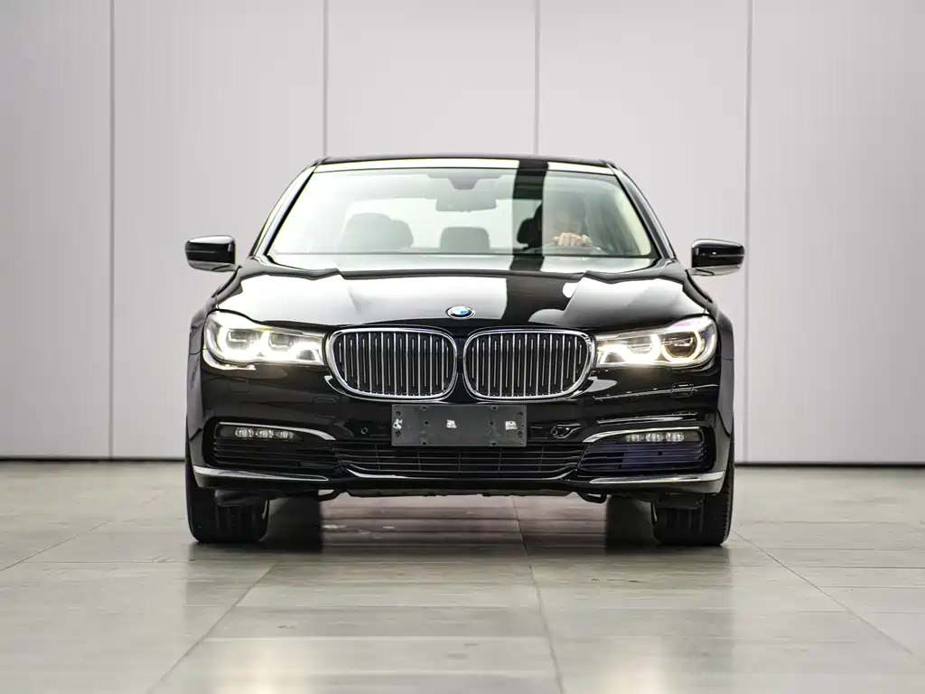 BMW 7 Series 2016 740Li Leading Model купить на сайте DeffCars
