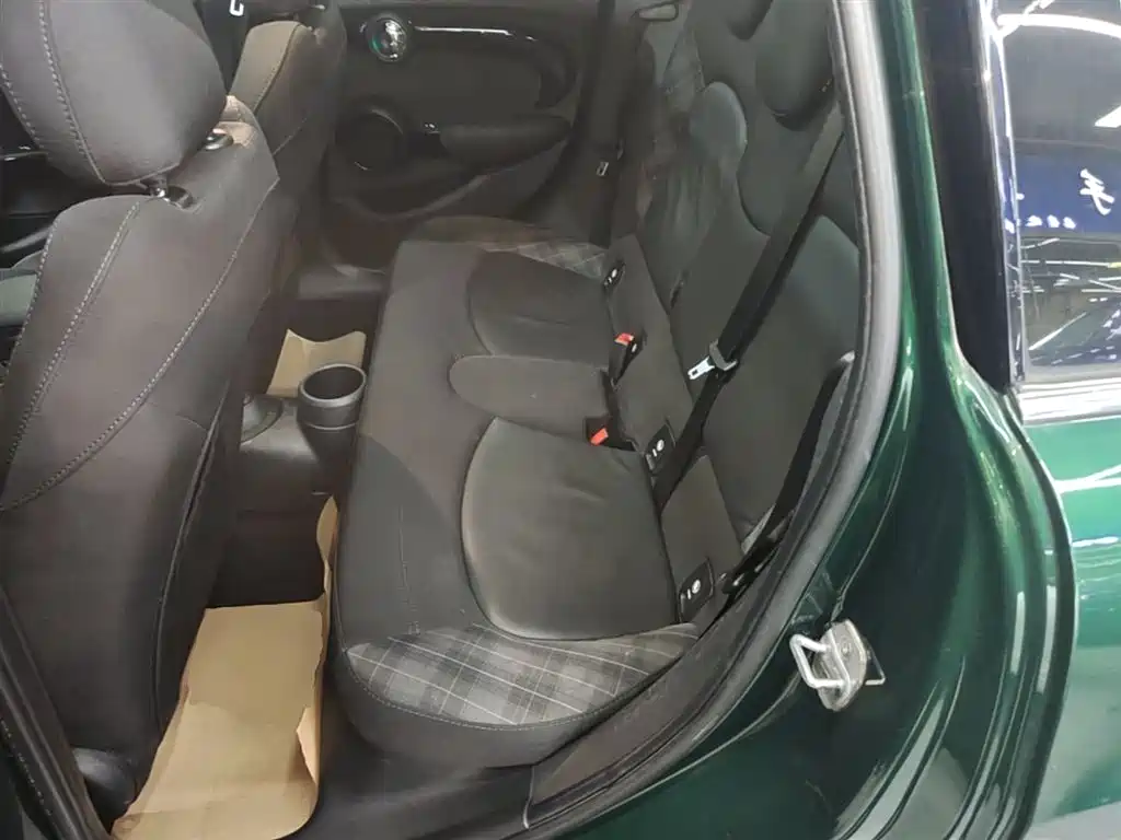 MINI 2018 1.5T COOPER Classic Five-Door Edition купить на сайте DeffCars
