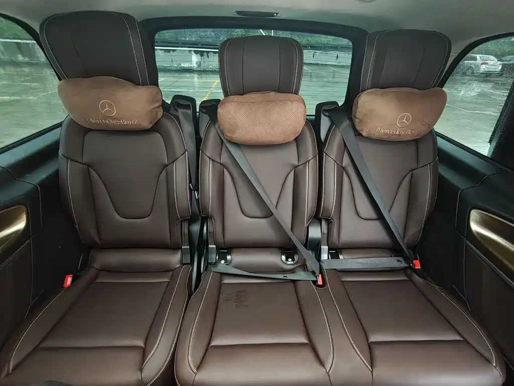Mercedes-Benz V-Class 2022 V 260 L Long Wheelbase Luxury Edition купить на сайте DeffCars