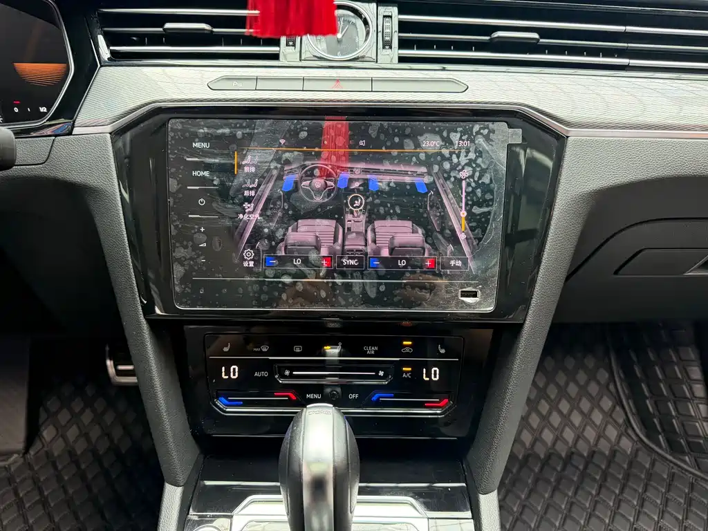 Magotan 2023 2 million commemorative edition 280TSI DSG leading model купить на сайте DeffCars