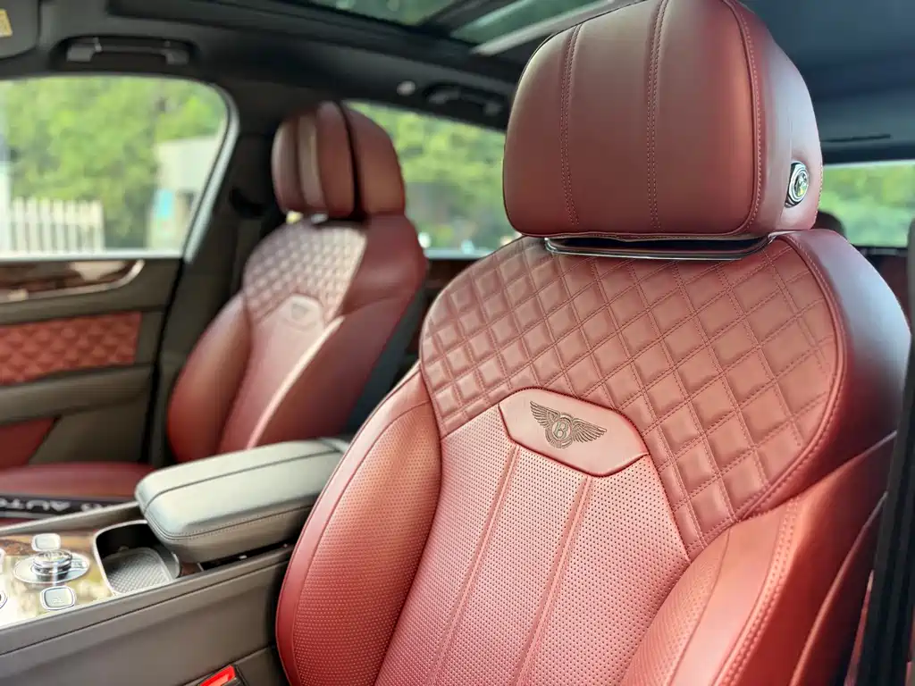 Bentayga 2021 4.0T V8 купить на сайте DeffCars