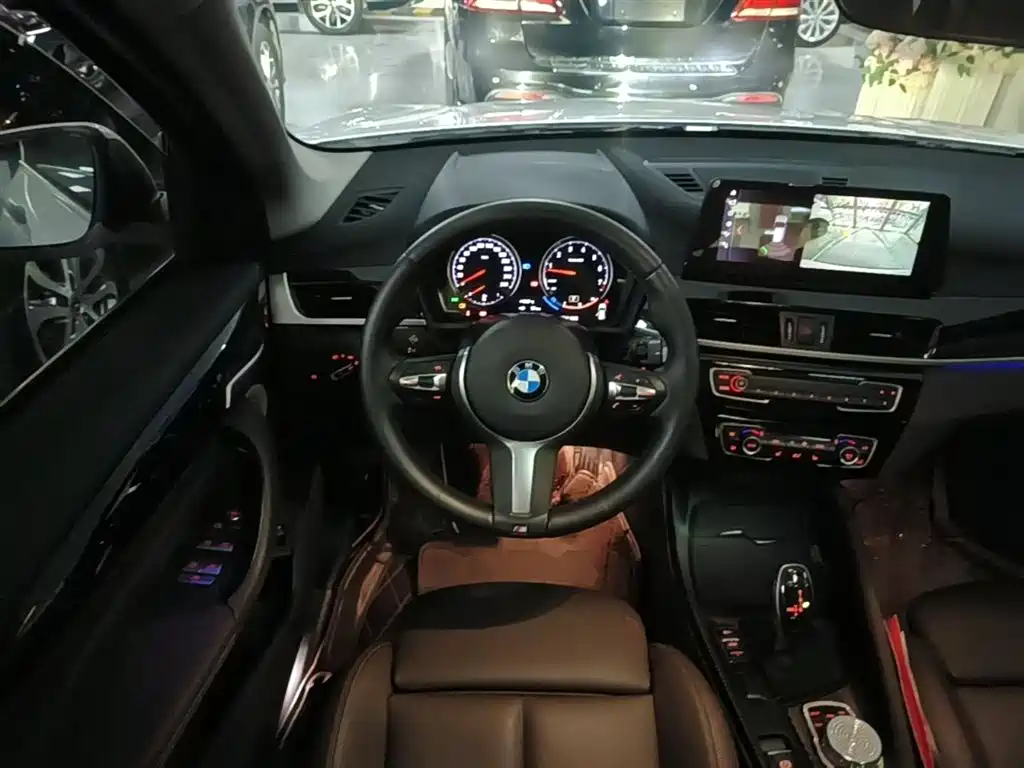 BMW X1 2021 sDrive25Li Leading Model купить на сайте DeffCars