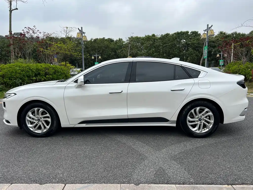 Mondeo 2023 EcoBoost 180 Comfort купить на сайте DeffCars