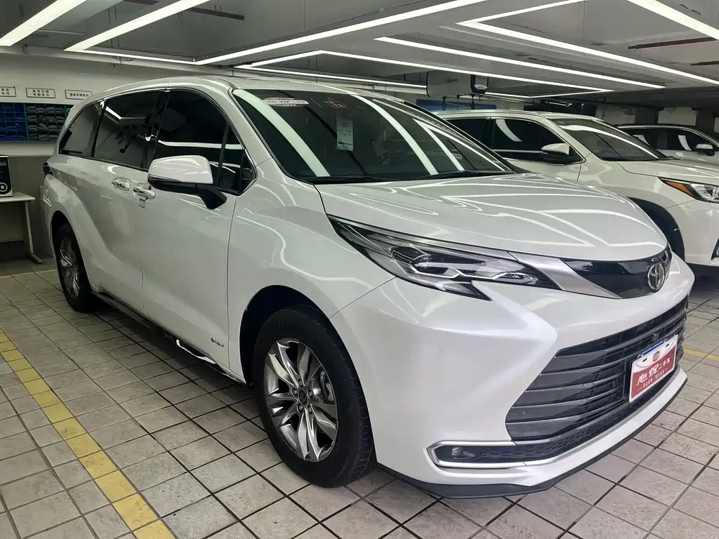 SIENNA 2024 2.5L hybrid four-wheel drive premium version купить на сайте DeffCars