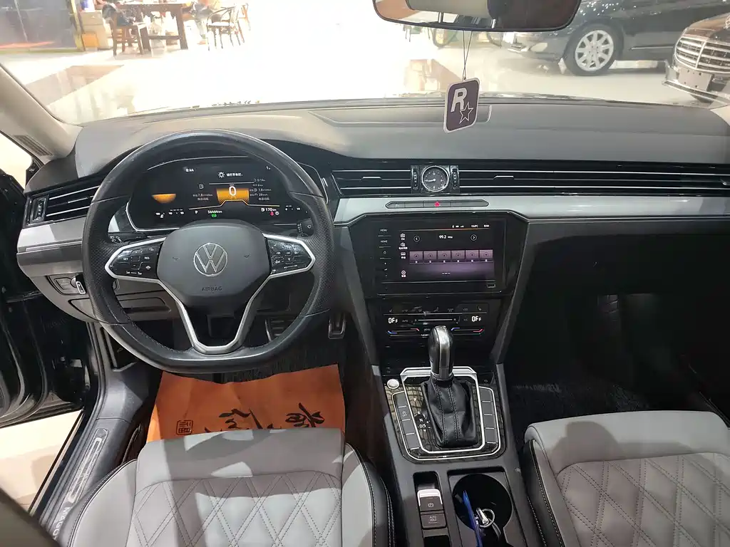 Magotan 2023 2 million commemorative edition 330TSI DSG leading model купить на сайте DeffCars