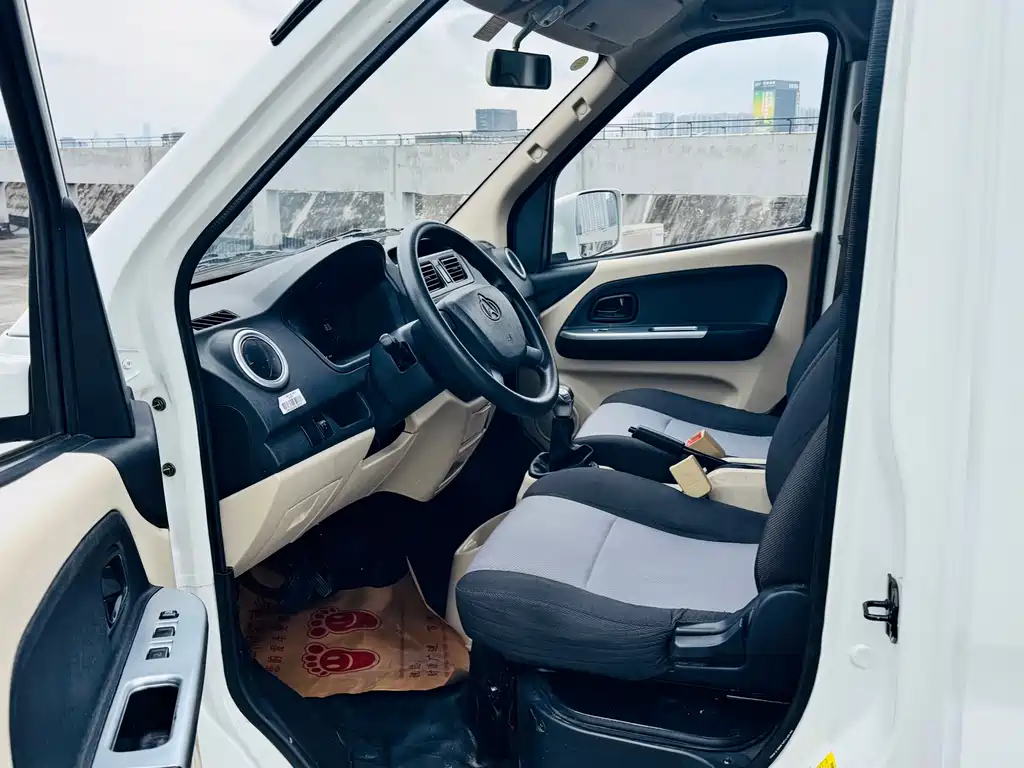 Changan Ruixing EM80 2023 model EM80 Ⅱ basic model with rear lift door and 2 seats купить на сайте DeffCars
