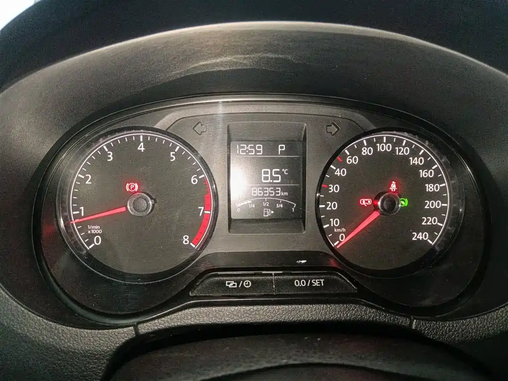 Polo 2016 1.4L automatic fashion model купить на сайте DeffCars