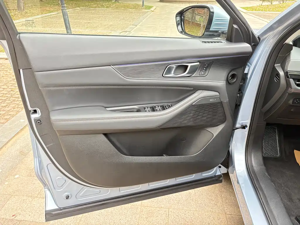 Changan UNI-K 2021 2.0T premium model купить на сайте DeffCars