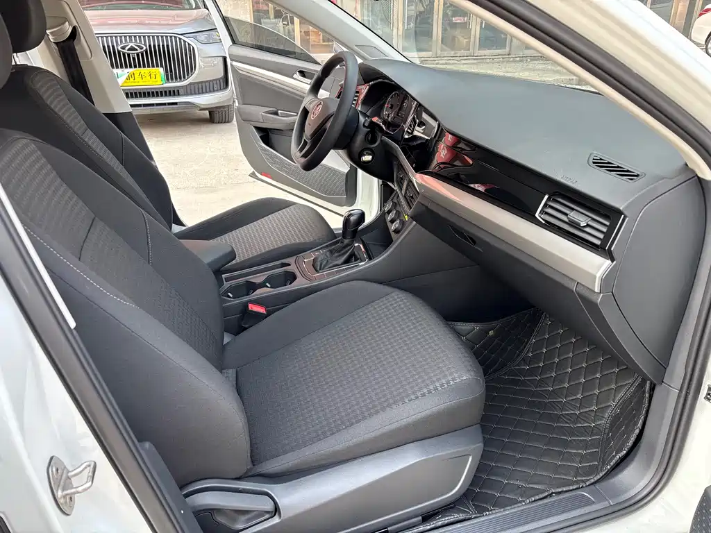Bora 2021 1.5L Automatic Fashion Smart Connected Edition купить на сайте DeffCars