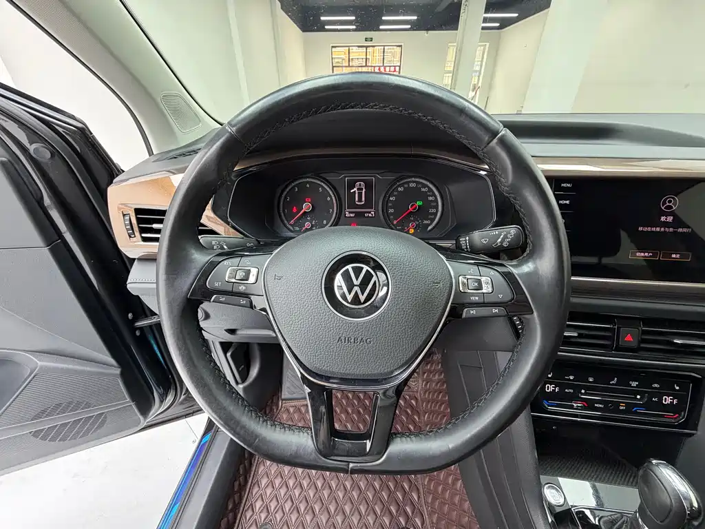 Tuyue 2022 280TSI two-wheel drive luxury version купить на сайте DeffCars