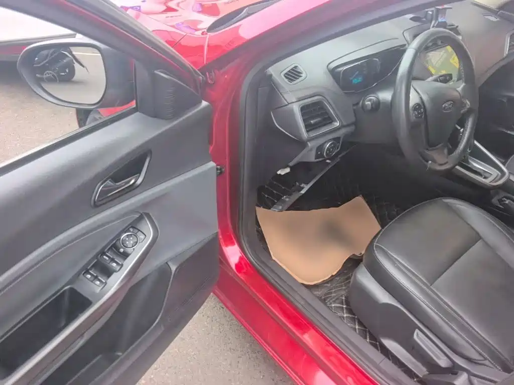 Escort 2015 1.5L automatic fashion model купить на сайте DeffCars