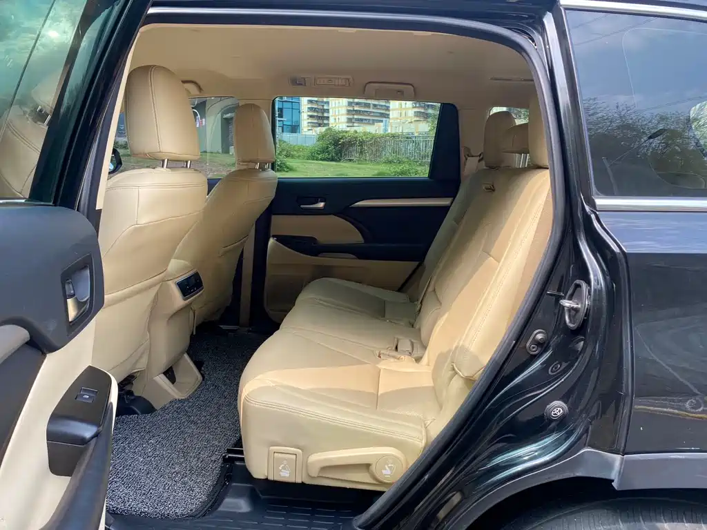 Highlander 2018 2.0T 2WD Elite Edition 7 seats National V купить на сайте DeffCars