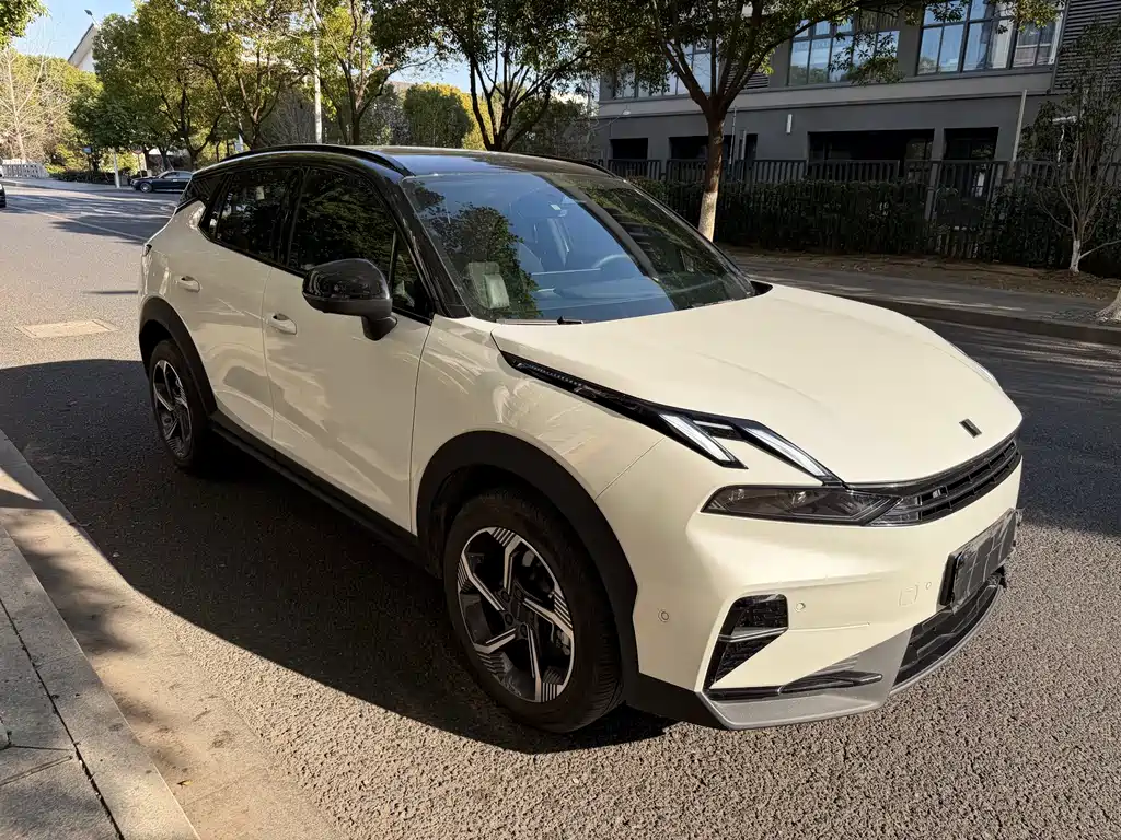 Lynk & Co 06 2025 Renew 1.5T Halo купить на сайте DeffCars