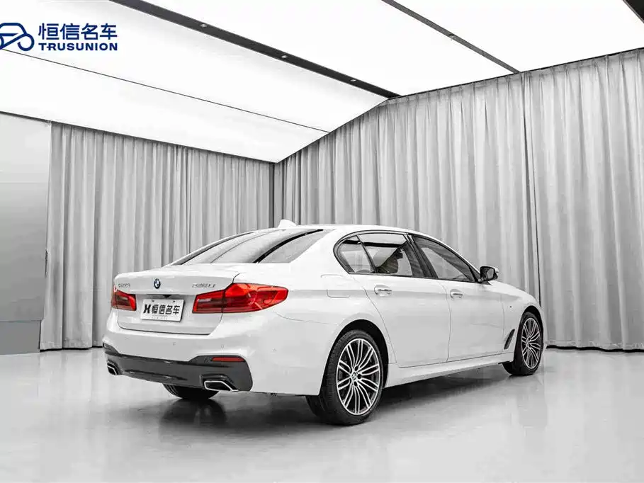 BMW 5 Series 2018 facelift 530Li leading M sports package купить на сайте DeffCars