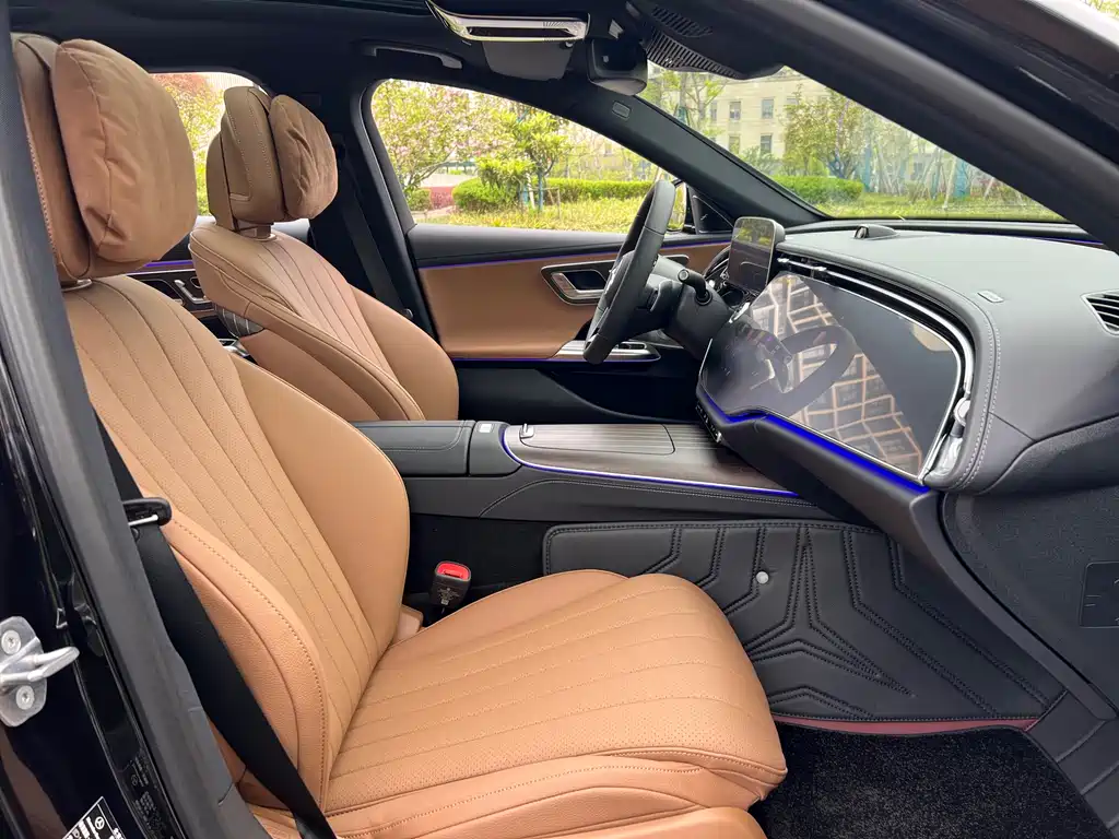 Mercedes-Benz E-Class 2024 E 300 L Luxury Model купить на сайте DeffCars