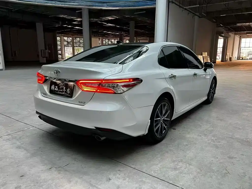 Camry 2021 2.5G Deluxe Edition купить на сайте DeffCars