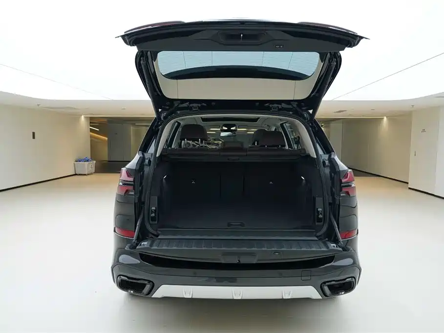 BMW X5 2023 xDrive 30Li Exclusive M Sports Package купить на сайте DeffCars