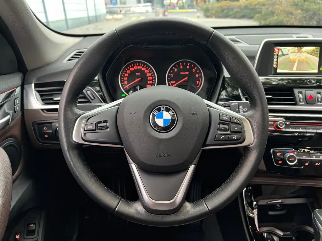 BMW X1 New Energy 2018 xDrive25Le Luxury Model купить на сайте DeffCars
