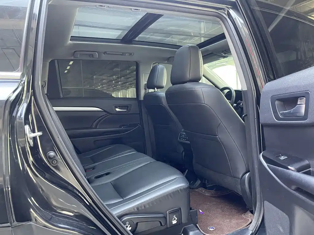 Highlander 2018 2.0T four-wheel drive premium version, 7 seats, National VI купить на сайте DeffCars