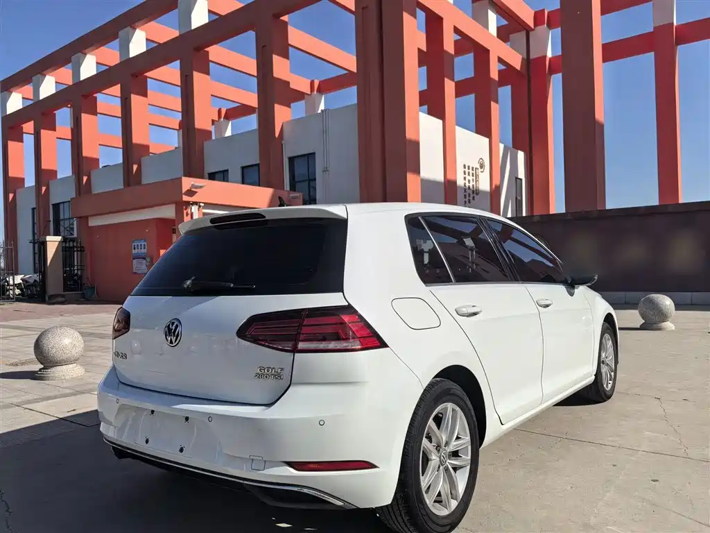Golf 2019 280TSI DSG comfort model National VI купить на сайте DeffCars
