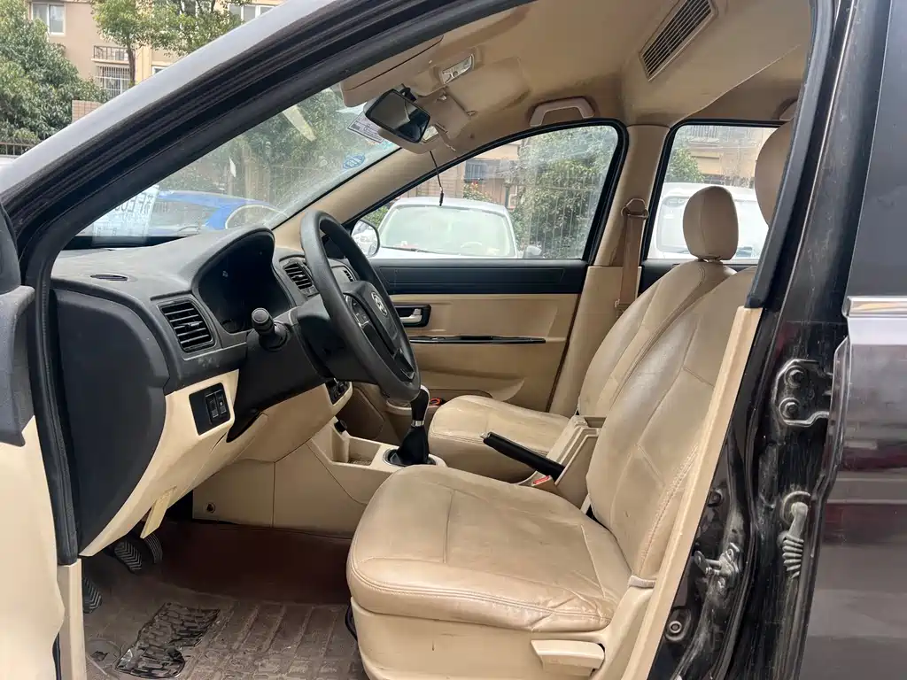 Fengguang 370 2016 1.5L manual smart 7-seater купить на сайте DeffCars