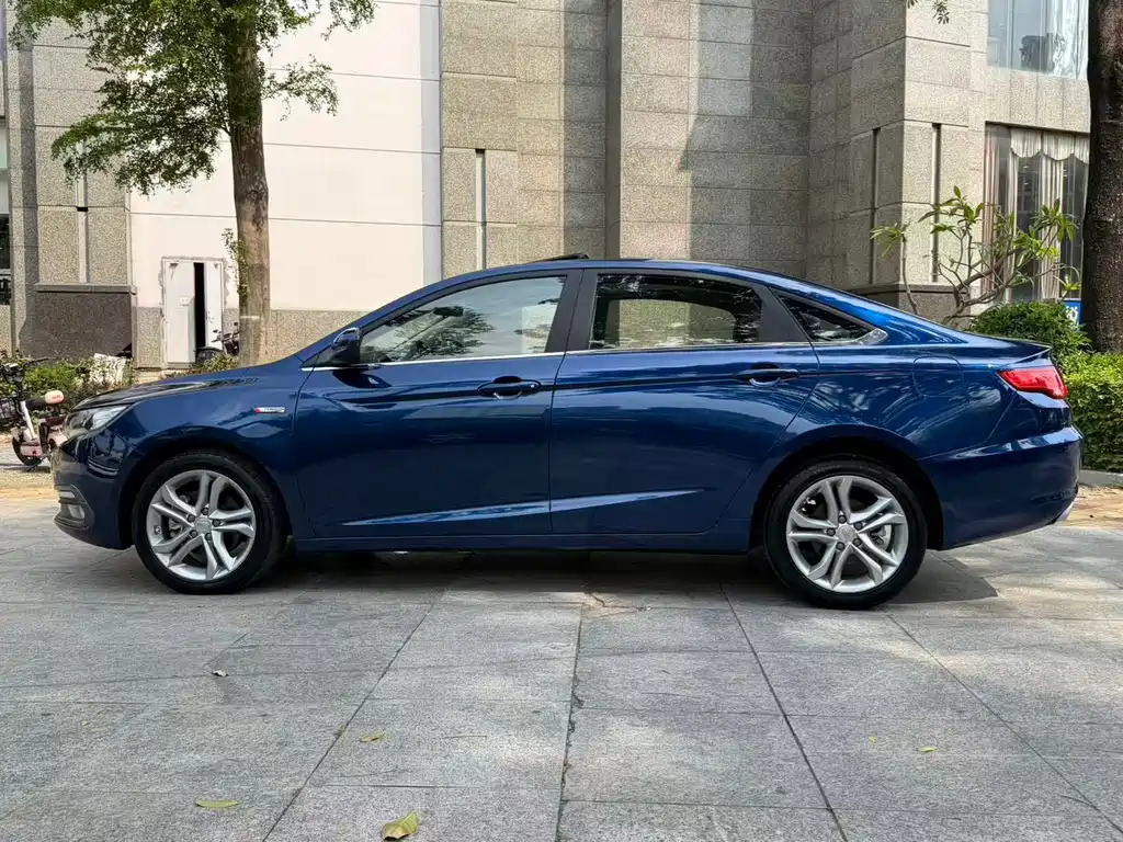 Emgrand GL 2017 1.3T DCT premium model купить на сайте DeffCars