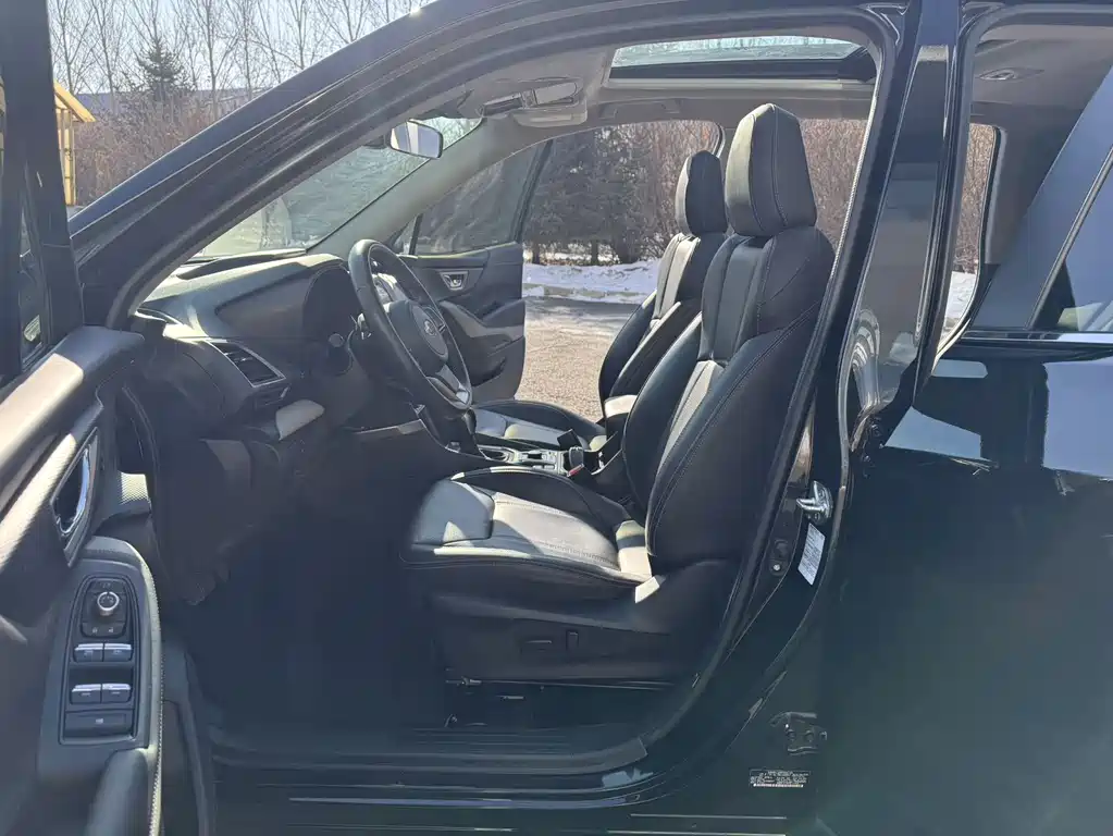 Forester 2022 2.0i AWD Deluxe Edition EyeSight купить на сайте DeffCars
