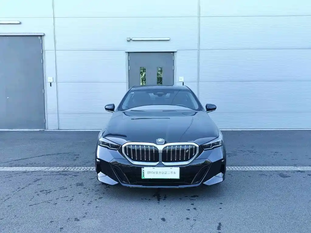 BMW i5 2025 eDrive 35L M Sports Package купить на сайте DeffCars